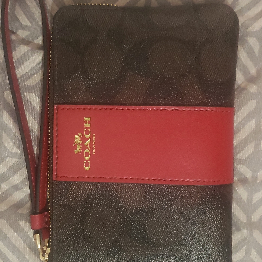Bundle- wrist Coach bag